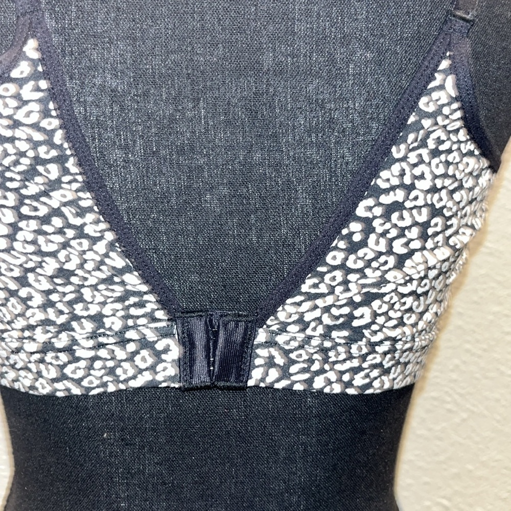 Bra black and white uncover every day